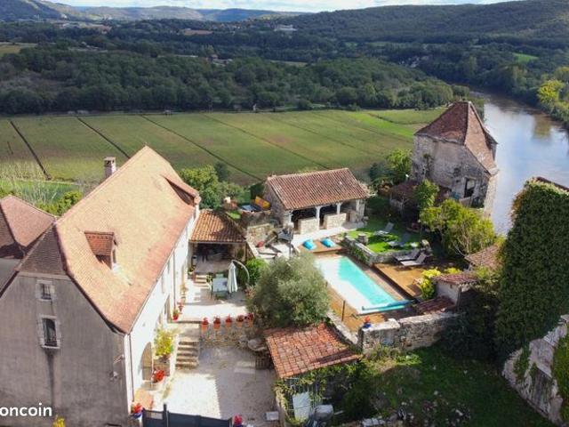 Propriété 9 pièces 230 m²