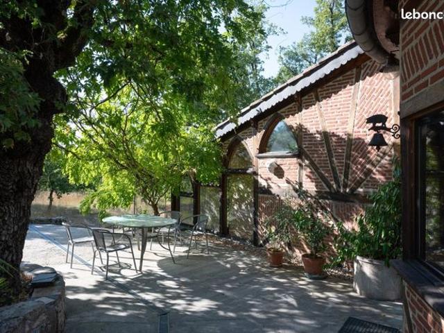 Propriété 9 pièces 230 m²