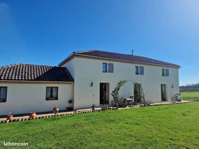 Propriété 9 pièces 230 m²