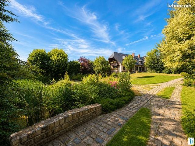 Propriété 9 pièces 233 m²