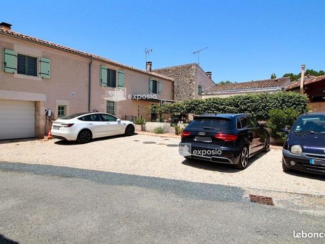 Propriété 9 pièces 233 m²