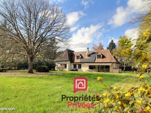 Propriété 9 pièces 245 m²