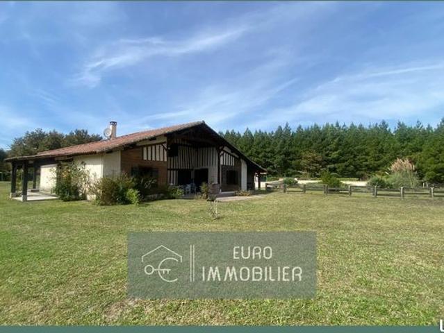 Propriété 9 pièces 245 m²