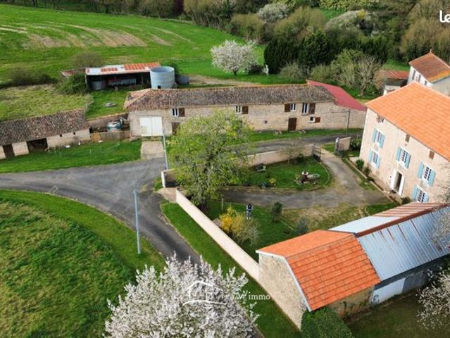 Propriété 9 pièces 245 m²