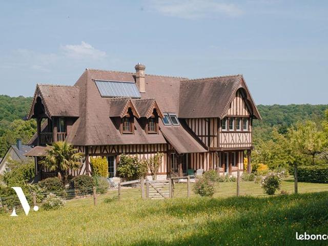 Propriété 9 pièces 245 m²