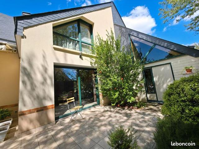 Propriété 9 pièces 246 m²
