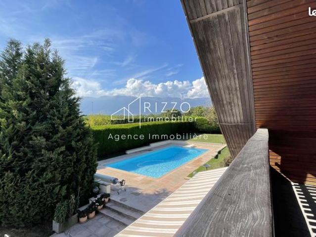 Propriété 9 pièces 246 m²