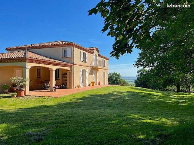 Propriété 9 pièces 248 m²