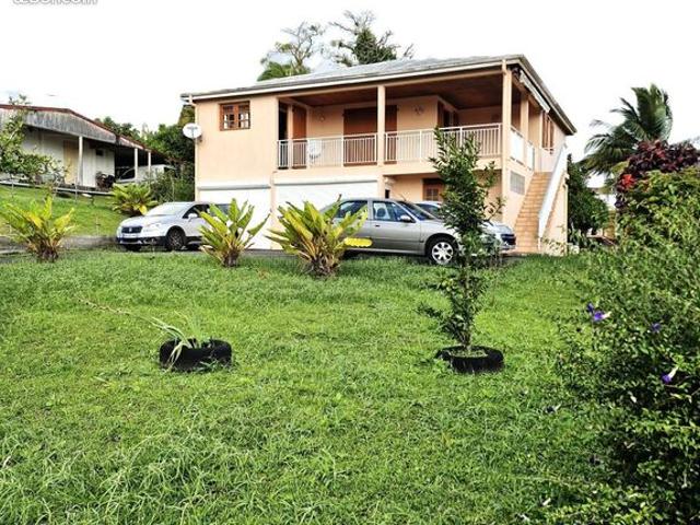 Propriété 9 pièces 240 m²