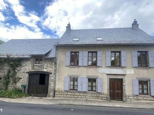 Propriété 9 pièces 240 m²