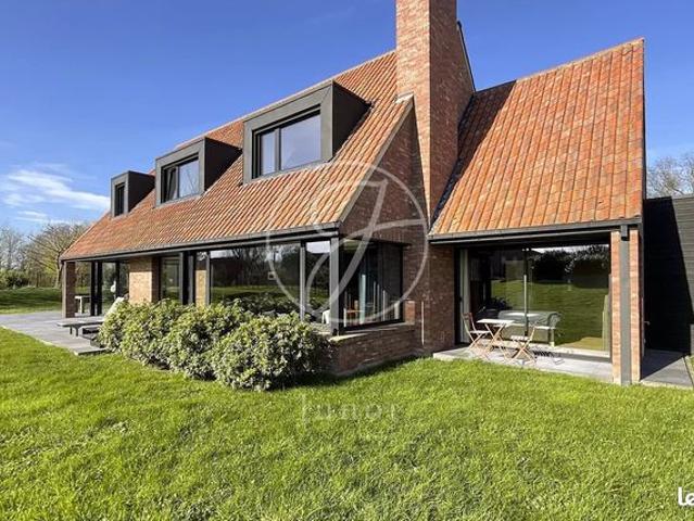 Propriété 9 pièces 240 m²
