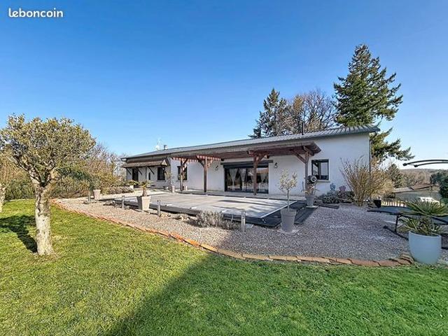 Propriété 9 pièces 240 m²