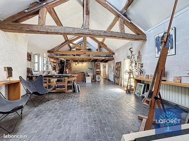 Propriété 9 pièces 241 m²