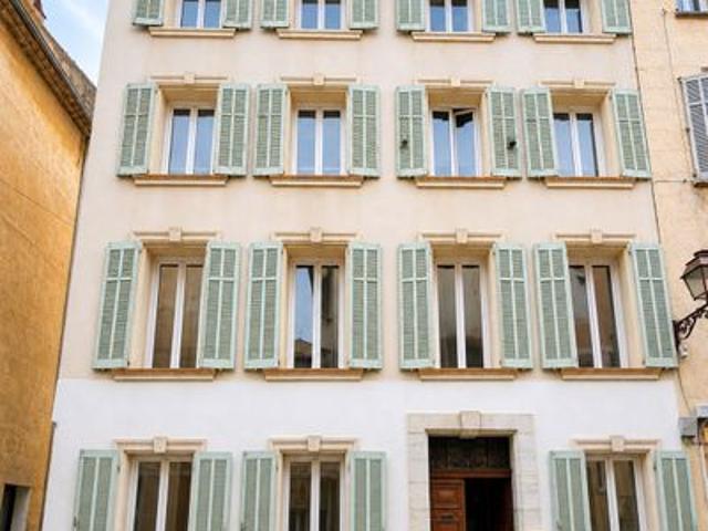 Propriété 9 pièces 241 m²