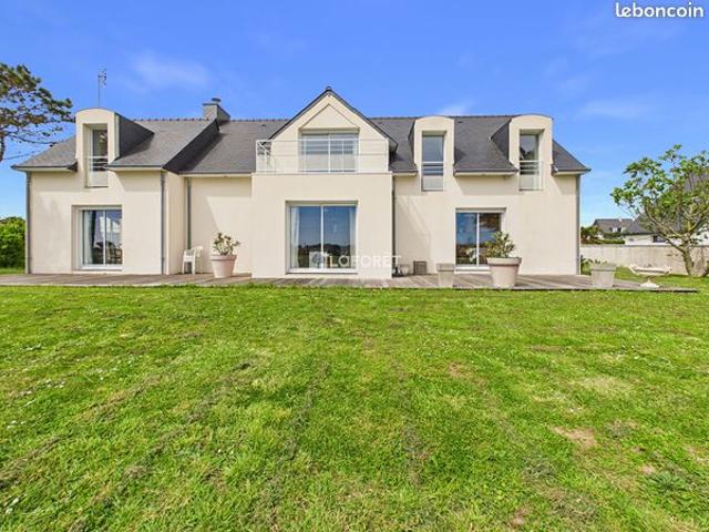 Propriété 9 pièces 241 m²