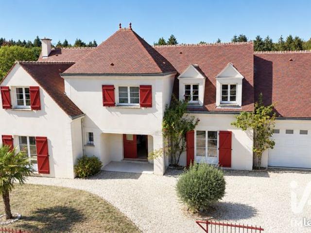 Propriété 9 pièces 241 m²