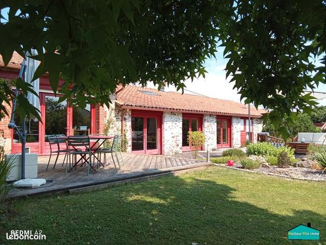 Propriété 9 pièces 242 m²