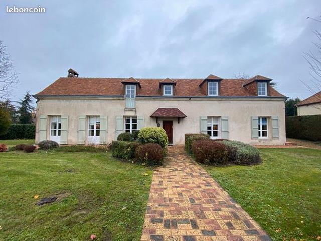 Propriété 9 pièces 254 m²