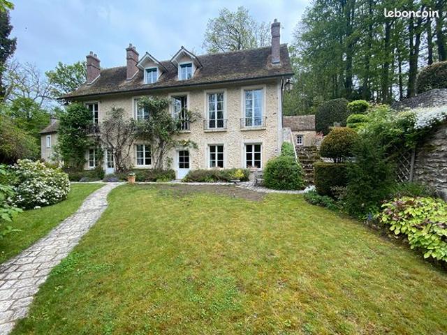 Propriété 9 pièces 254 m²