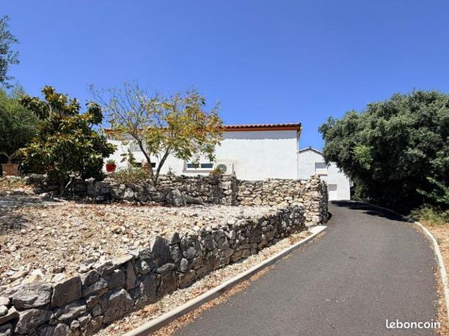 Propriété 9 pièces 254 m²