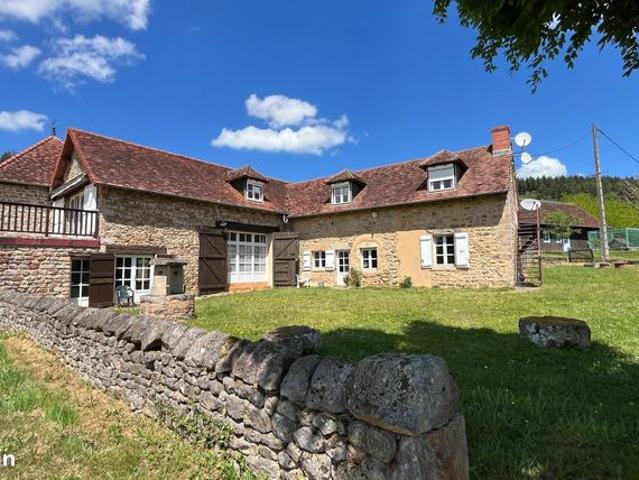 Propriété 9 pièces 255 m²