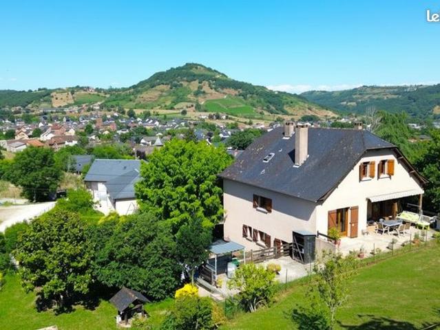 Propriété 9 pièces 255 m²