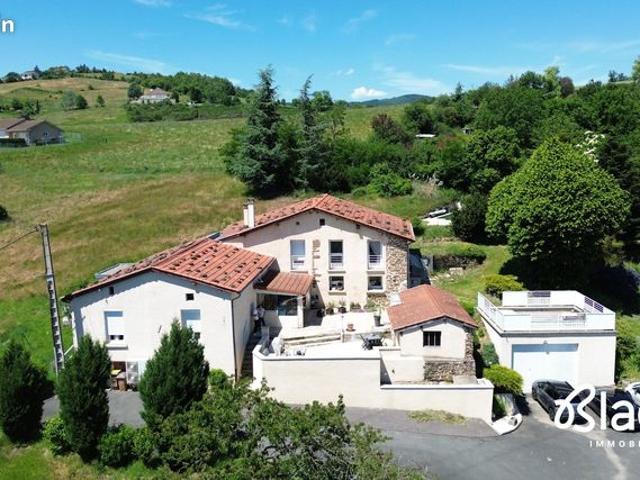 Propriété 9 pièces 257 m²