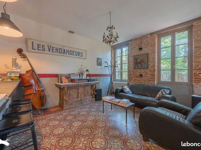 Propriété 9 pièces 258 m²
