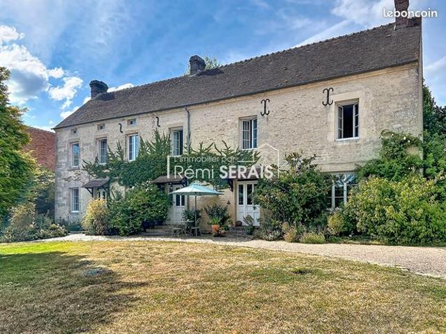 Propriété 9 pièces 258 m²