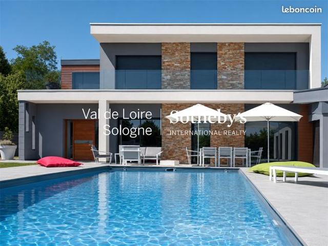 Propriété 9 pièces 259 m²