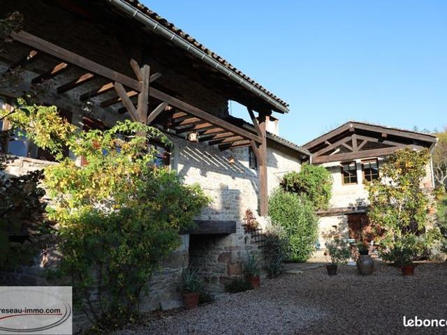 Propriété 9 pièces 250 m²