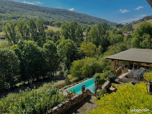 Propriété 9 pièces 250 m²