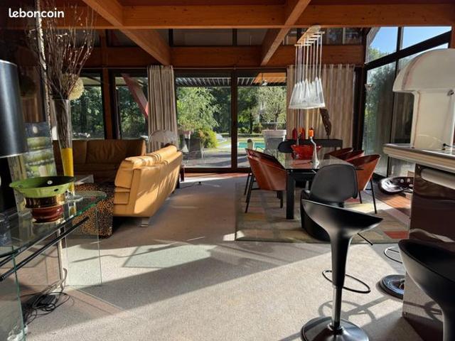 Propriété 9 pièces 250 m²