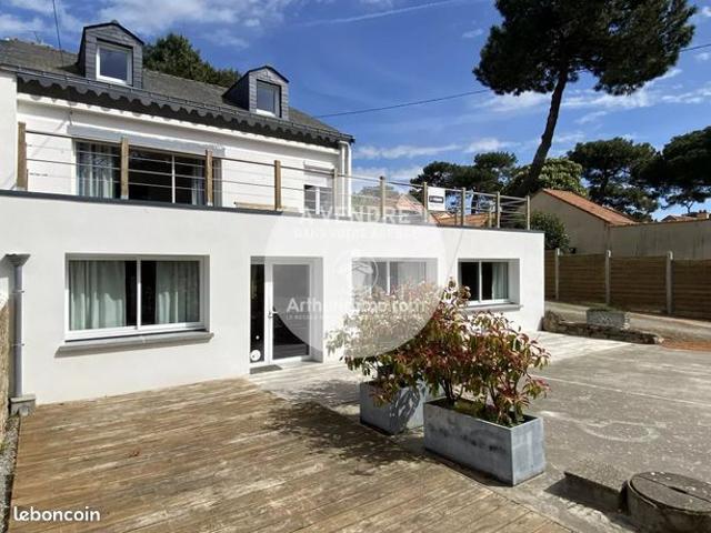 Propriété 9 pièces 250 m²