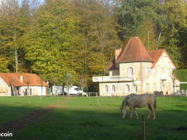 Propriété 9 pièces 250 m²