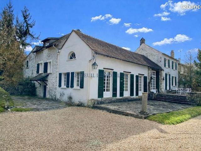 Propriété 9 pièces 250 m²
