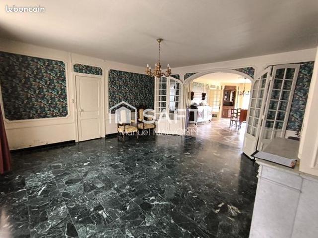 Propriété 9 pièces 250 m²