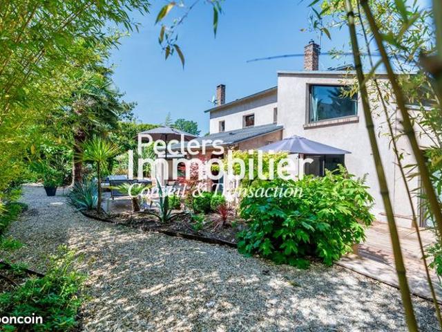 Propriété 9 pièces 250 m²