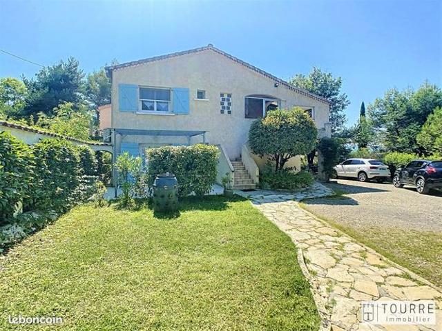 Propriété 9 pièces 250 m²