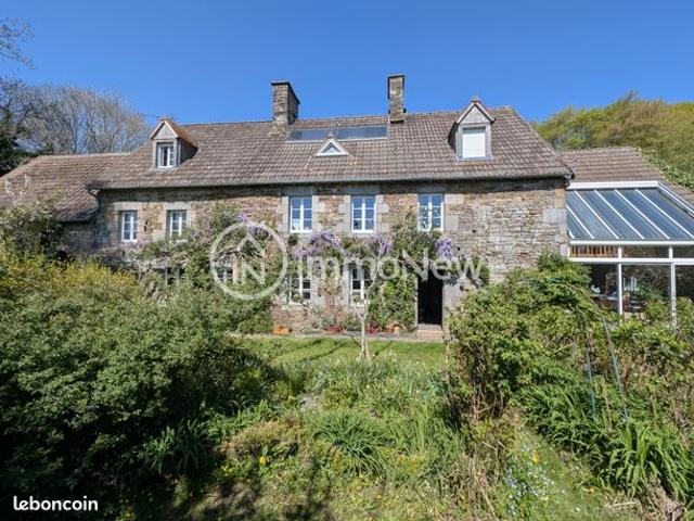 Propriété 9 pièces 253 m²