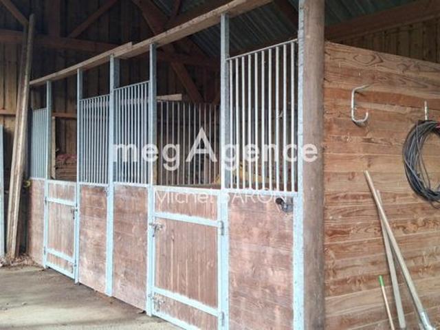 Propriété 9 pièces 253 m²
