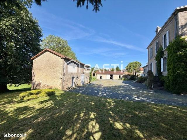 Propriété 9 pièces 264 m²