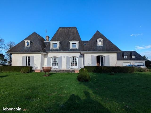 Propriété 9 pièces 265 m²