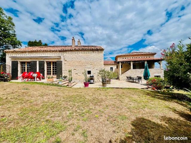 Propriété 9 pièces 267 m²
