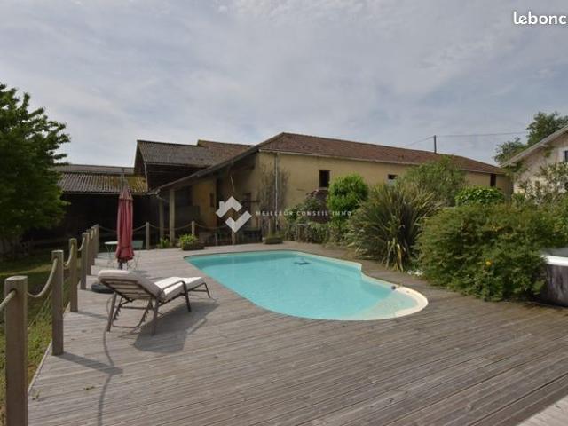 Propriété 9 pièces 268 m²