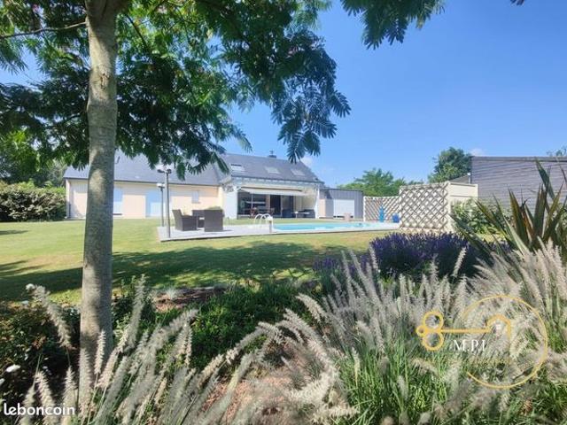Propriété 9 pièces 268 m²