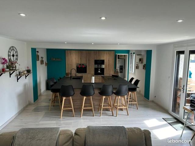 Propriété 9 pièces 269 m²