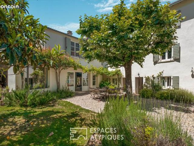 Propriété 9 pièces 260 m²