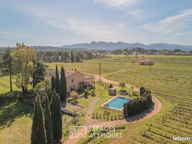 Propriété 9 pièces 260 m²