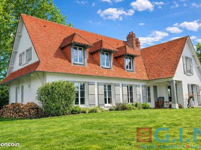 Propriété 9 pièces 260 m²